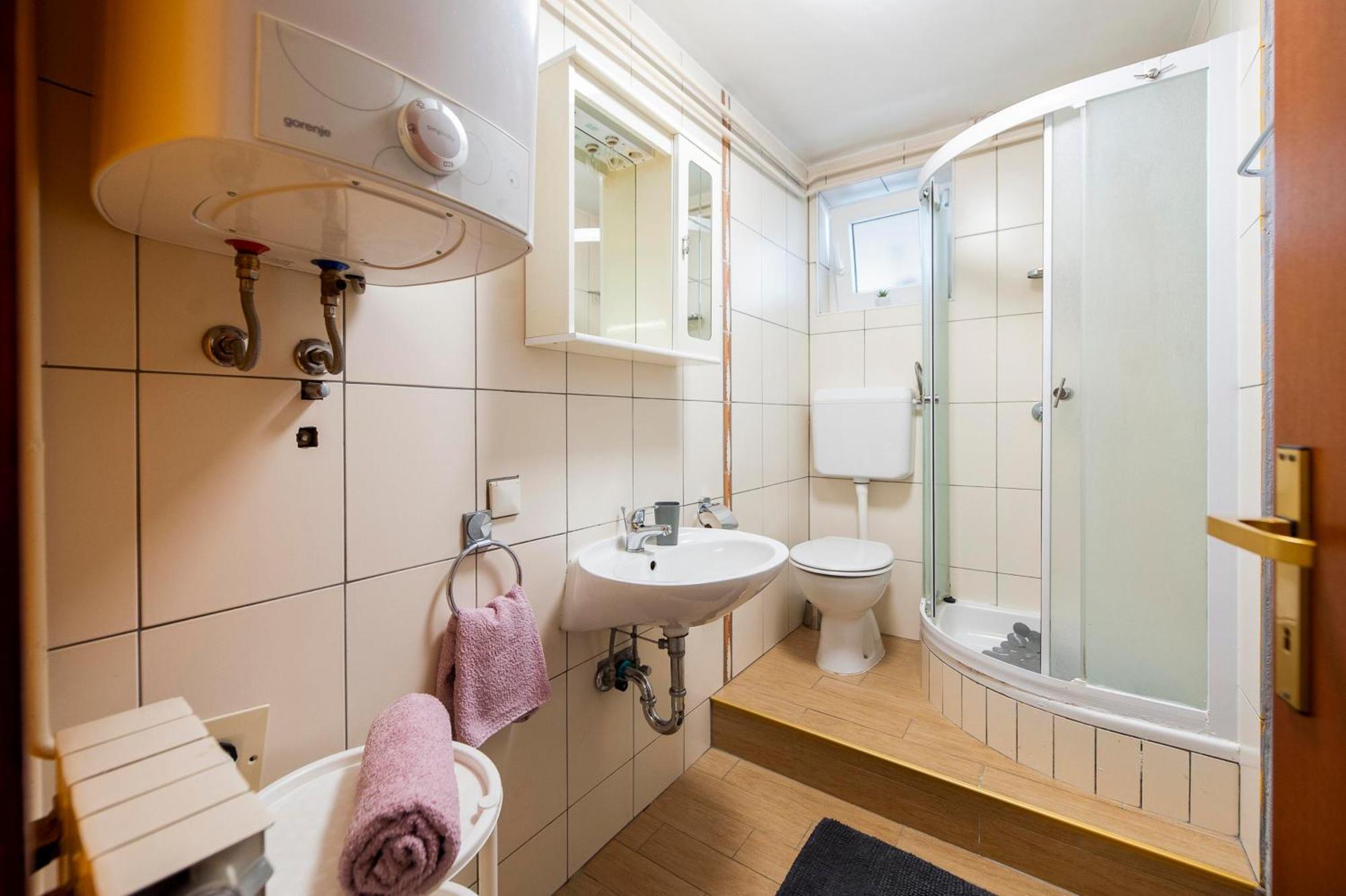 Apartments And Room Silvana Rovinj Kültér fotó