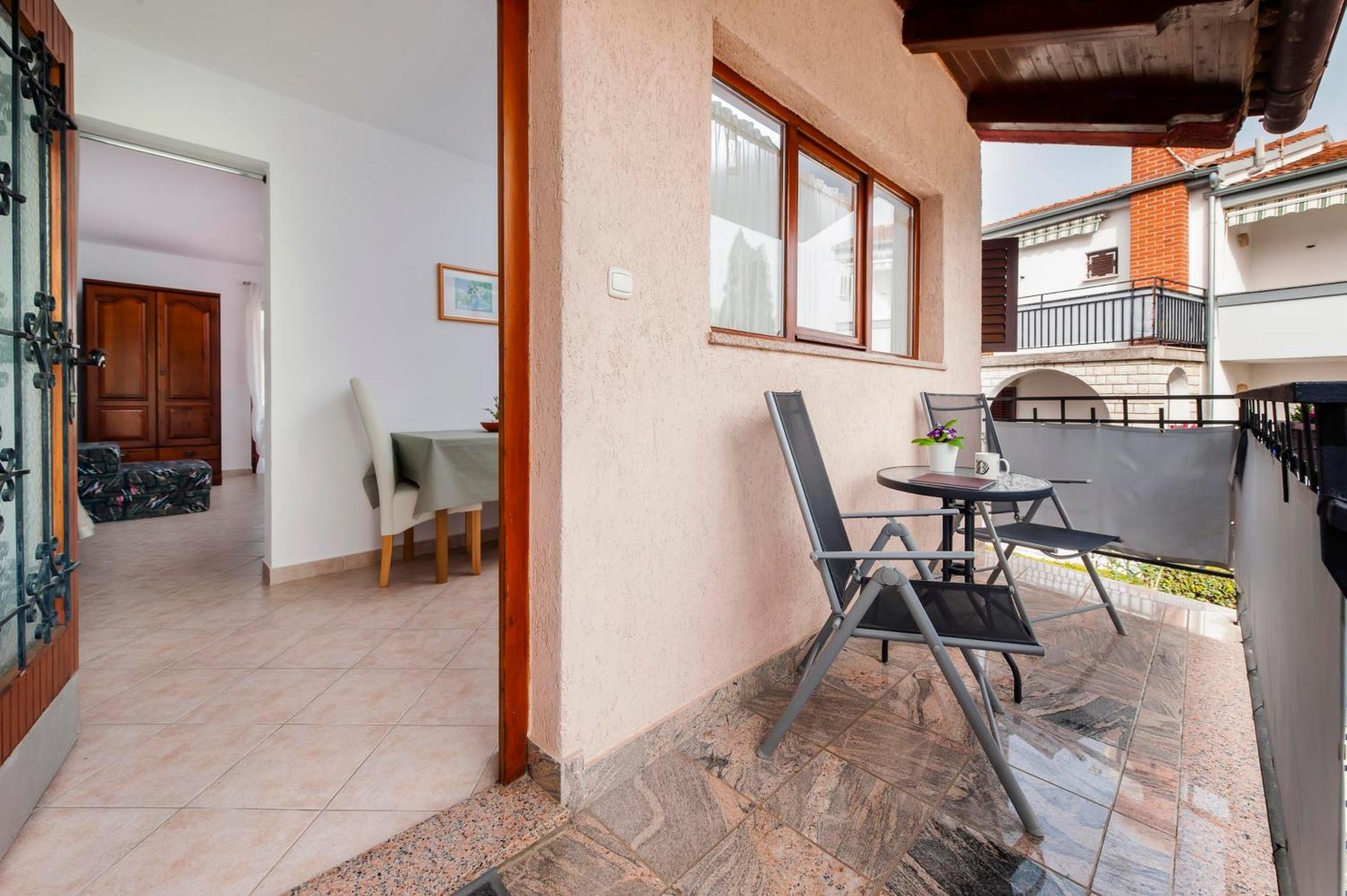 Apartments And Room Silvana Rovinj Kültér fotó